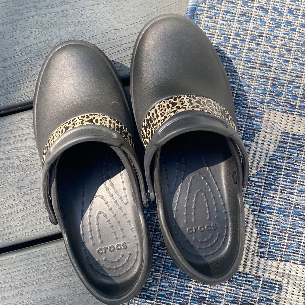 CROCS Black Clogs Size 7 - Picture 3 of 5